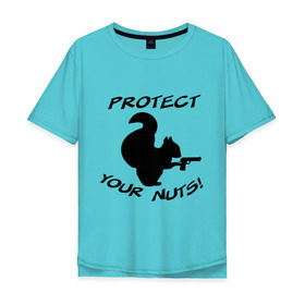 Мужская футболка хлопок Oversize с принтом Protect your nuts в Санкт-Петербурге, 100% хлопок | свободный крой, круглый ворот, “спинка” длиннее передней части | Тематика изображения на принте: белка | белочка | вооруженная | защищай | зверь | орехи | оружие | пистолет | свои