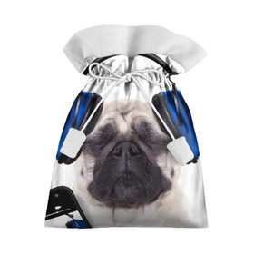 Подарочный 3D мешок с принтом Мопс в наушниках в Санкт-Петербурге, 100% полиэстер | Размер: 29*39 см | Тематика изображения на принте: дворняжка | домашние животные | любимец | мопс | пес | песик | питомец | собака | собачка