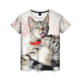 Женская футболка 3D с принтом Кошка в Санкт-Петербурге, 100% полиэфир ( синтетическое хлопкоподобное полотно) | прямой крой, круглый вырез горловины, длина до линии бедер | cat | collar | heel | licking | lying | red | striped | кошка | красный | лежит | лижет | ошейник | полосатая | пятка