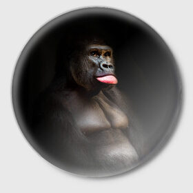 Значок с принтом Горилла в Санкт-Петербурге,  металл | круглая форма, металлическая застежка в виде булавки | горилла | животные | обезьяна | прикол | природа | смешно | юмор | язык