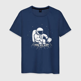 Мужская футболка хлопок с принтом Как Согреться на Луне в Санкт-Петербурге, 100% хлопок | прямой крой, круглый вырез горловины, длина до линии бедер, слегка спущенное плечо. | астронавт | вселенная | звезды | космонавт | космос | луна | планета | простуда | юмор