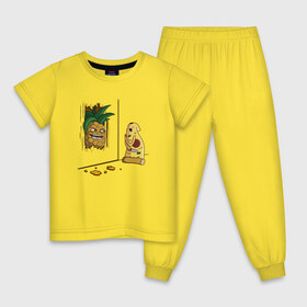 Детская пижама хлопок с принтом Пицца с ананасами в Санкт-Петербурге, 100% хлопок |  брюки и футболка прямого кроя, без карманов, на брюках мягкая резинка на поясе и по низу штанин
 | Тематика изображения на принте: broken door | evil | here pineapple | heres johhny | heres pineapple | parody | pineapple | pizza | rage | raging | а вот и ананас | а вот и джонни | ананас | злобная | злобный | нож | пародия | пицца | с ножом | сияние | сломал дверь | через дв