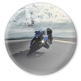 Значок с принтом Yamaha в Санкт-Петербурге,  металл | круглая форма, металлическая застежка в виде булавки | clouds | helmet | motorcycle | racer | road | route | sky | speed | yamaha | гонщик | дорога | мотоцикл | небо | облака | скорость | трасса | шлем