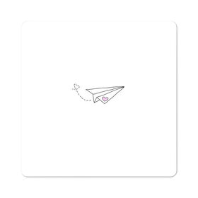 Магнит виниловый Квадрат с принтом самолетик в Санкт-Петербурге, полимерный материал с магнитным слоем | размер 9*9 см, закругленные углы | белый самолетик | бумажный самолетик | минимализм | розовое сердечко | самолет | самолетик | сердечко | тумблер | чб