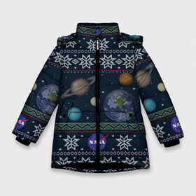 Зимняя куртка для девочек 3D с принтом NASA (Новый Год) в Санкт-Петербурге, ткань верха — 100% полиэстер; подклад — 100% полиэстер, утеплитель — 100% полиэстер. | длина ниже бедра, удлиненная спинка, воротник стойка и отстегивающийся капюшон. Есть боковые карманы с листочкой на кнопках, утяжки по низу изделия и внутренний карман на молнии. 

Предусмотрены светоотражающий принт на спинке, радужный светоотражающий элемент на пуллере молнии и на резинке для утяжки. | Тематика изображения на принте: 2021 | 21 | 2k21 | 2к21 | chrystmas | elon | marry | musk | nasa | new | planet | santa | snow | space | usa | xmas | year | год | годом | илон | клаус | космос | маск | наса | настроение | новогоднее | новогоднему | новый | новым | планеты | по | рождест