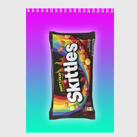 Скетчбук с принтом Skittles | Черный в Санкт-Петербурге, 100% бумага
 | 48 листов, плотность листов — 100 г/м2, плотность картонной обложки — 250 г/м2. Листы скреплены сверху удобной пружинной спиралью | Тематика изображения на принте: black | skittles | sweet heat | градиент | зеленый | радуга | розовый | синий | скитлс | черный