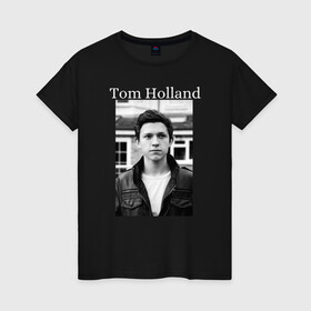 Женская футболка хлопок с принтом Tom Holland в Санкт-Петербурге, 100% хлопок | прямой крой, круглый вырез горловины, длина до линии бедер, слегка спущенное плечо | tom holland | актер | известная личность | мужчина | том холланд | черно белое