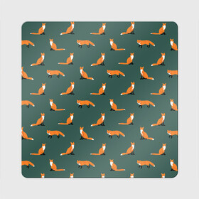 Магнит виниловый Квадрат с принтом Лисы паттерн в Санкт-Петербурге, полимерный материал с магнитным слоем | размер 9*9 см, закругленные углы | Тематика изображения на принте: животные | звери | зеленый цвет | лесные животные | лиса | лисы | оранжевый | паттерн | рыжий